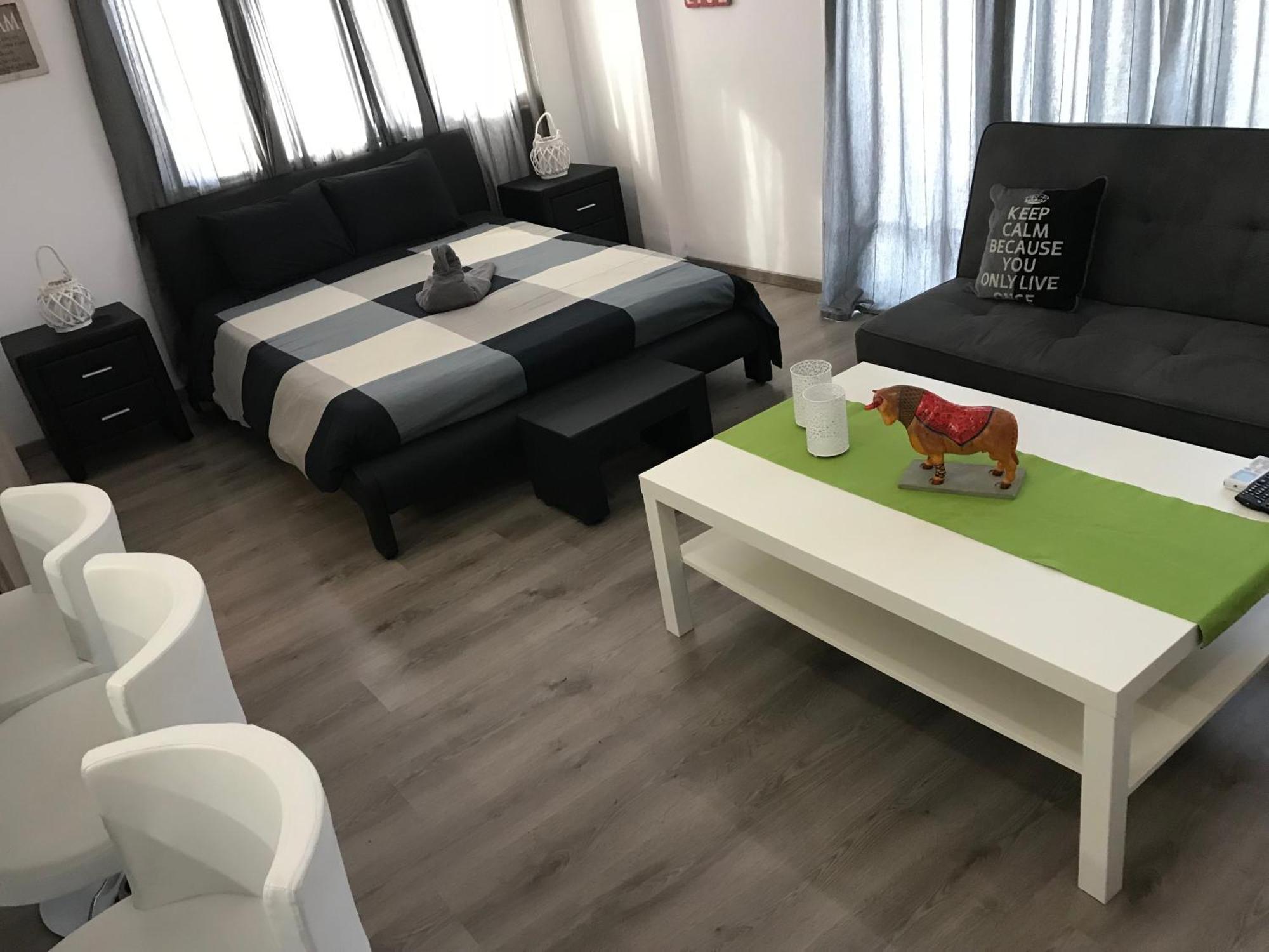 Levart Apartments Paphos Exterior photo